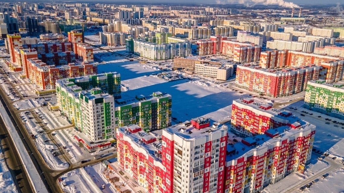 Здесь мы живём, учимся, взрослеем